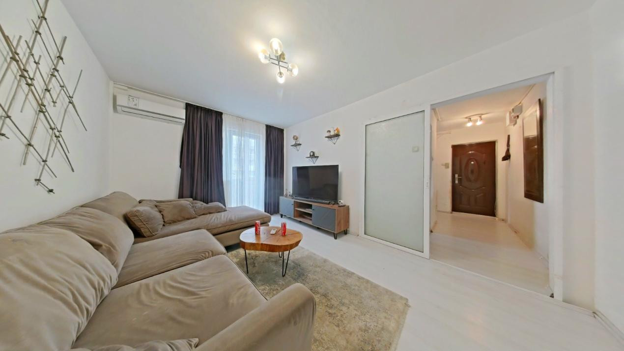 Apartament 3 camere – Bulevardul Griviței (BRASOV)