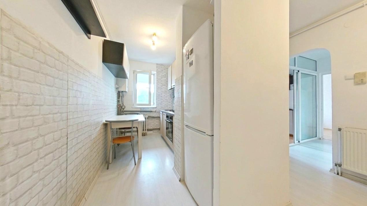 Apartament 3 camere – Bulevardul Griviței (BRASOV)