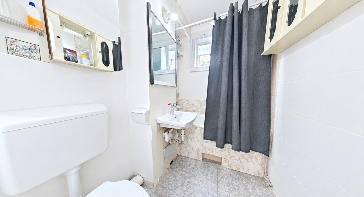 Vânzare apartament cu 3 camere, decomandat, mobilat si utilat - Bld. Griviței