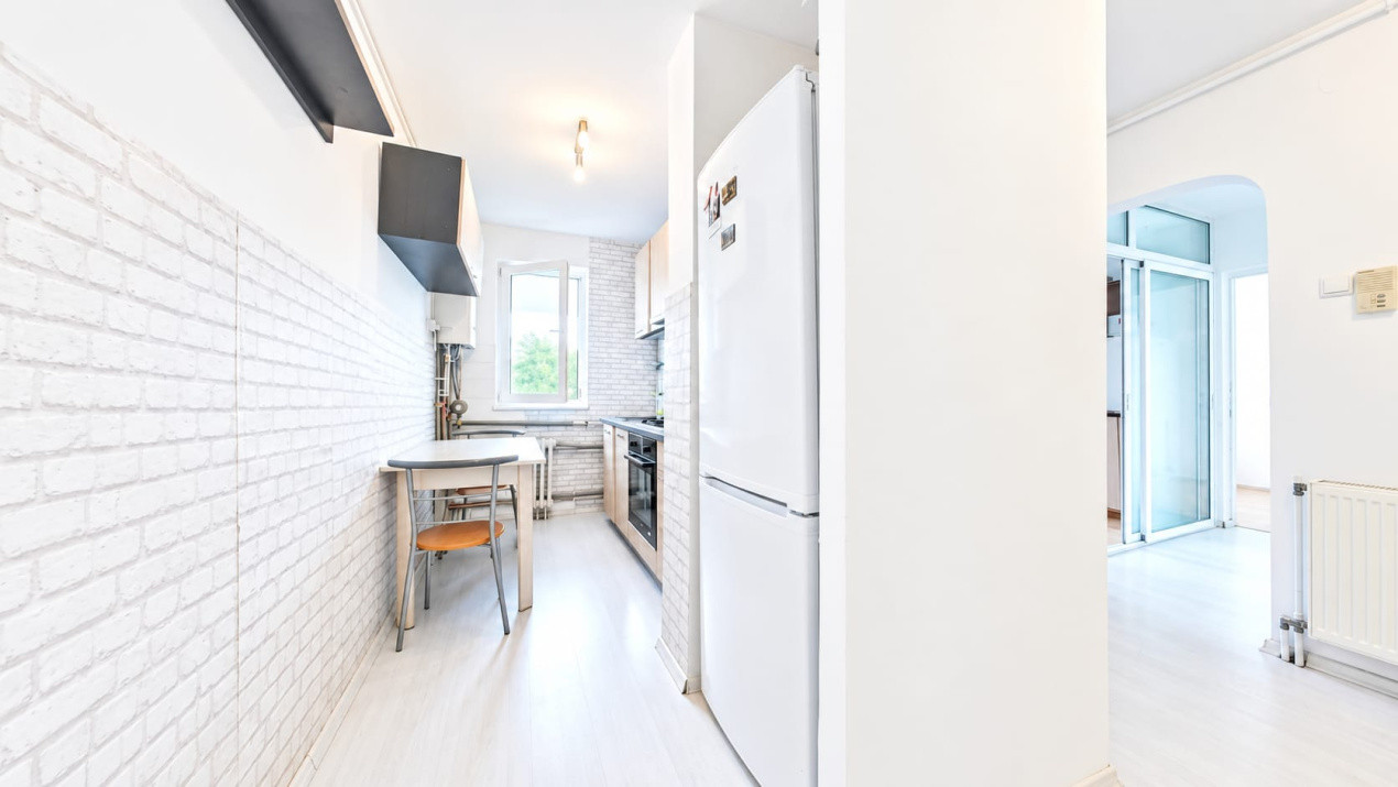 Vânzare apartament cu 3 camere, decomandat, mobilat si utilat - Bld. Griviței