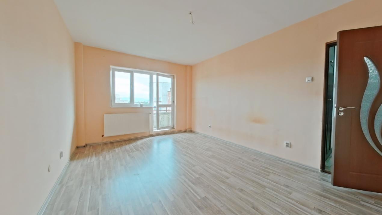 Apartament 3 camere de vânzare – Calea București, Brașov
