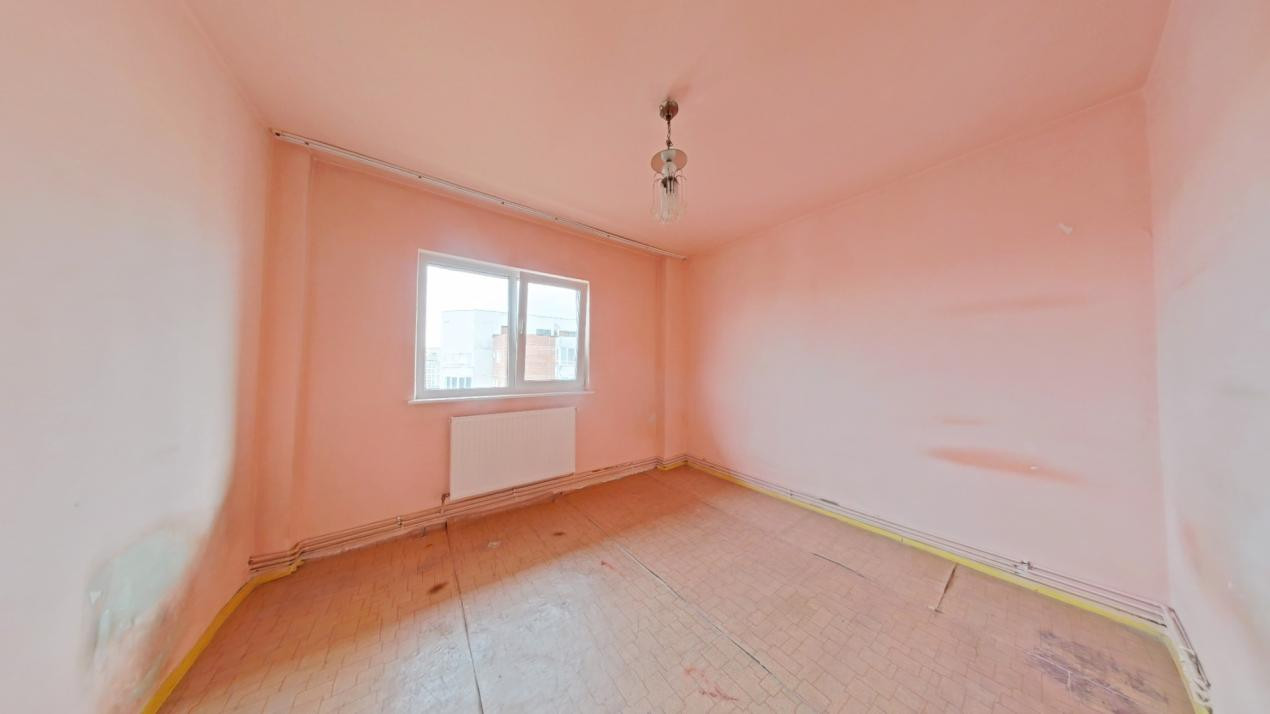 Apartament 3 camere de vânzare – Calea București, Brașov