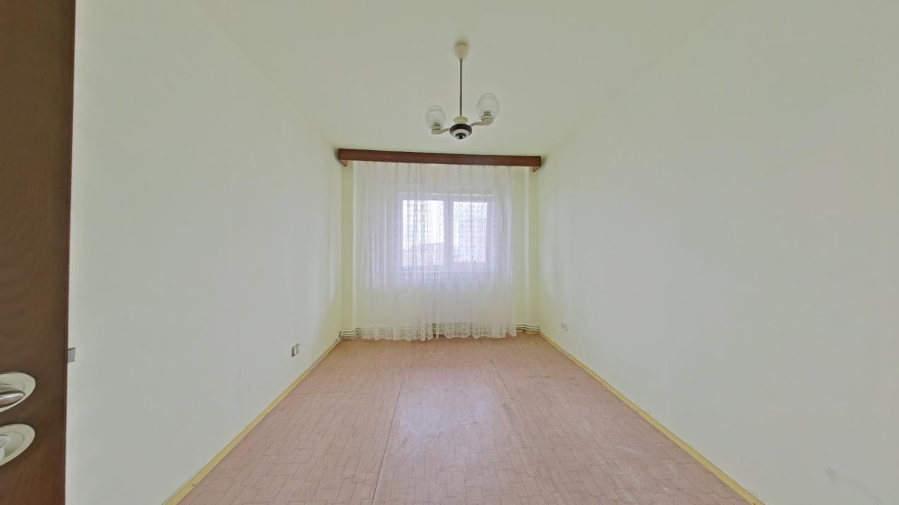 Apartament 3 camere de vânzare – Calea București, Brașov