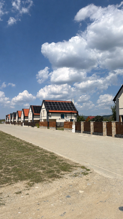 Vânzare urgentă: teren 470 mp și locuință P+E în construcție, Tălmaciu