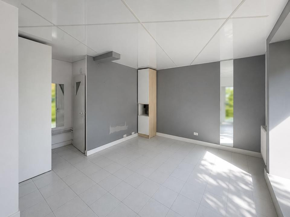 SPAȚIU COMERCIAL | 44 MP | SUPRAFAȚĂ VITRATĂ 5 ML | Scriitorilor
