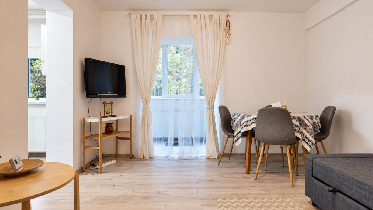 Închiriere apartament 2 camere, pet-friendly - cartierul Brașovul Vechi