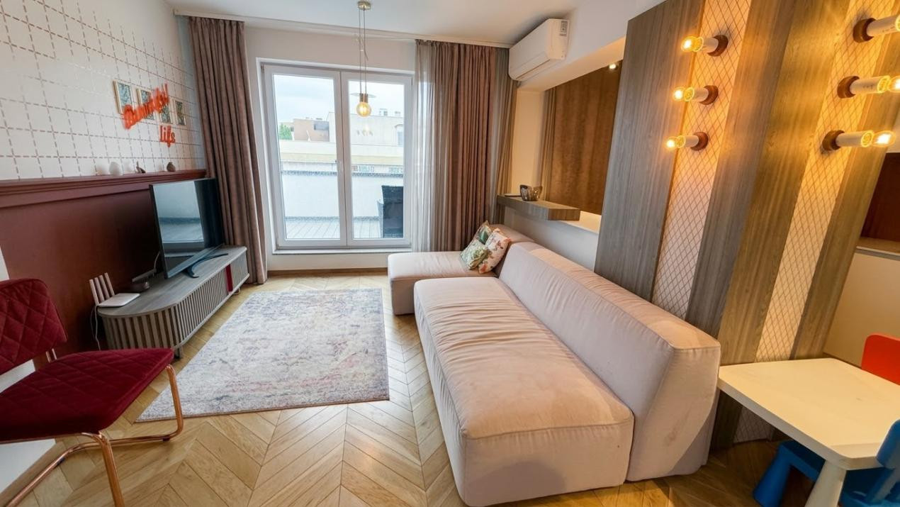 Penthouse pe două niveluri | 119 mp utili + terasă 35 mp | Maurer Residence