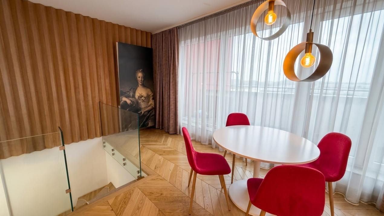 Penthouse pe două niveluri | 119 mp utili + terasă 35 mp | Maurer Residence
