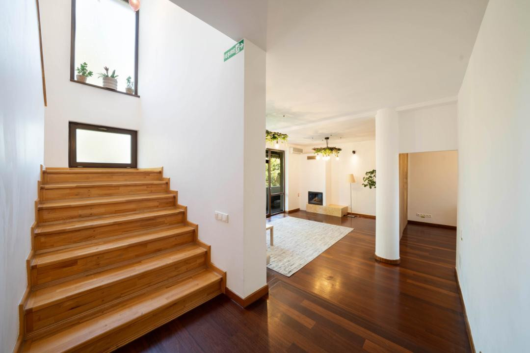 Vila individuala P+1+M*700 mp teren*337 mp construiti*Sectorul 1*Drumul Lapus