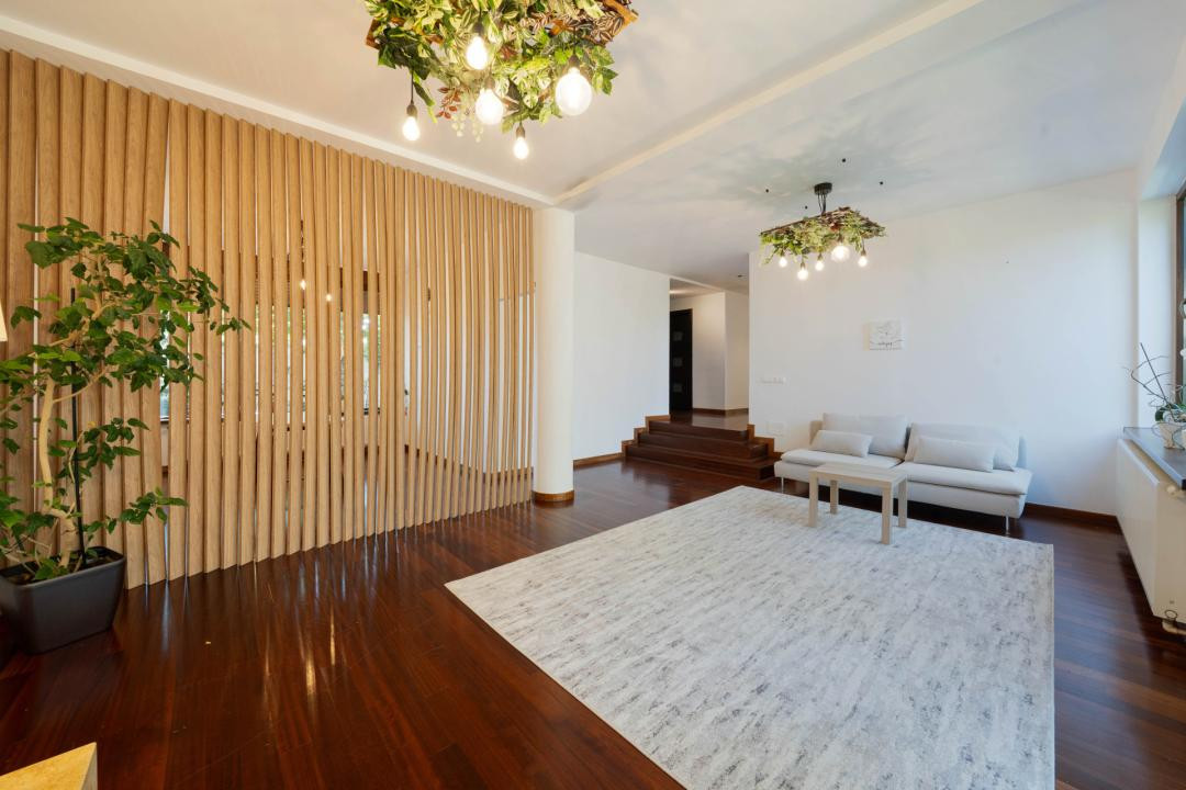 Vila individuala P+1+M*700 mp teren*337 mp construiti*Sectorul 1*Drumul Lapus
