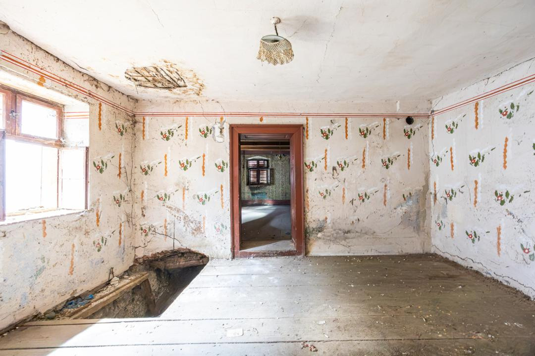 Casa cu 896 mp teren cu proiect autorizat | 4 apartamente + casă | Râșnov
