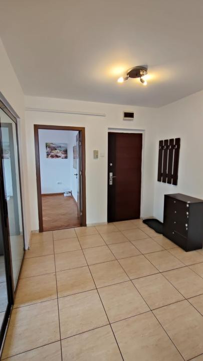 Apartament cu 3 camere de închiriat – Vasile Aaron, mobilat, bloc cu lift