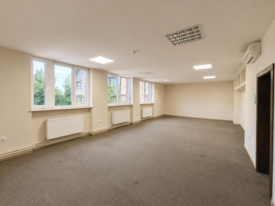 SPAȚIU BIROURI | 237 MP | CONFIGURAȚIE MIXTĂ | ETAJ 1 | Zonă Centrală