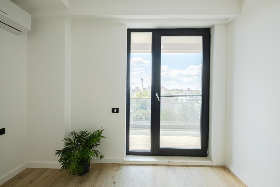 Apartament 2 camere | Bloc nou | Terasă 12,4 mp | Vedere Port și Far