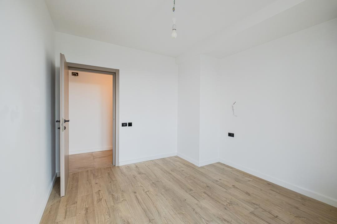 Apartament 2 camere | Bloc nou | Terasă 12,4 mp | Vedere Port și Far