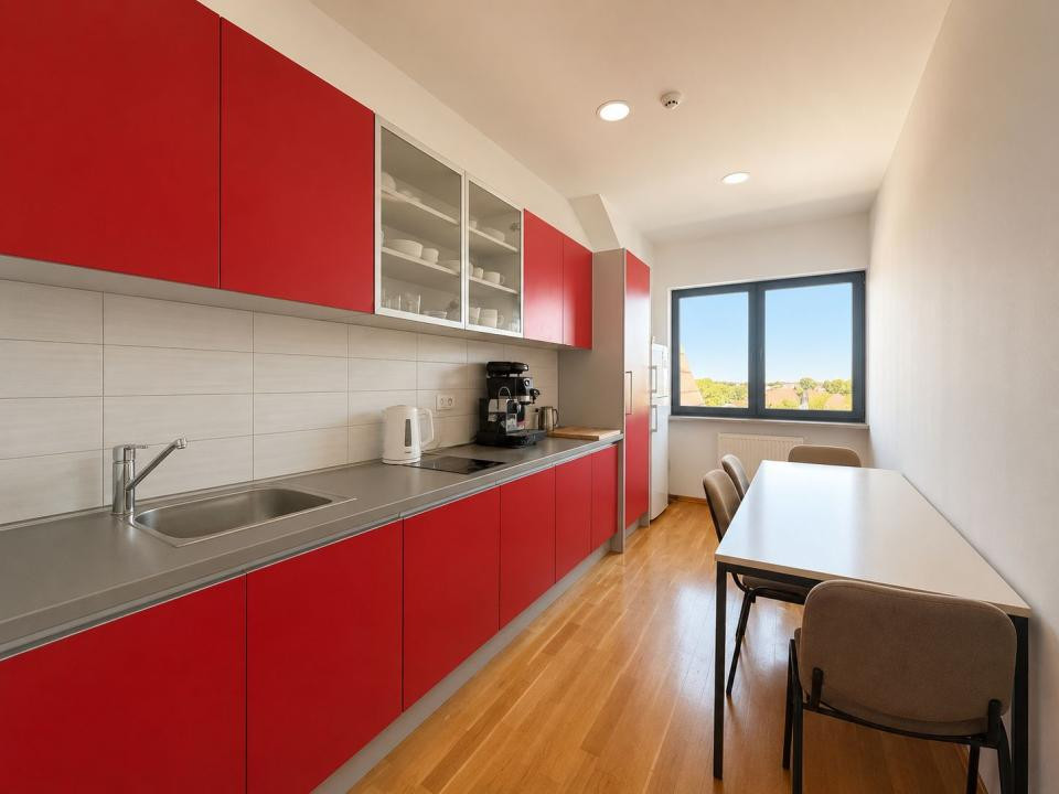SPAȚIU BIROURI | 44,50 MP | MANSARDĂ | Zonă Centrală