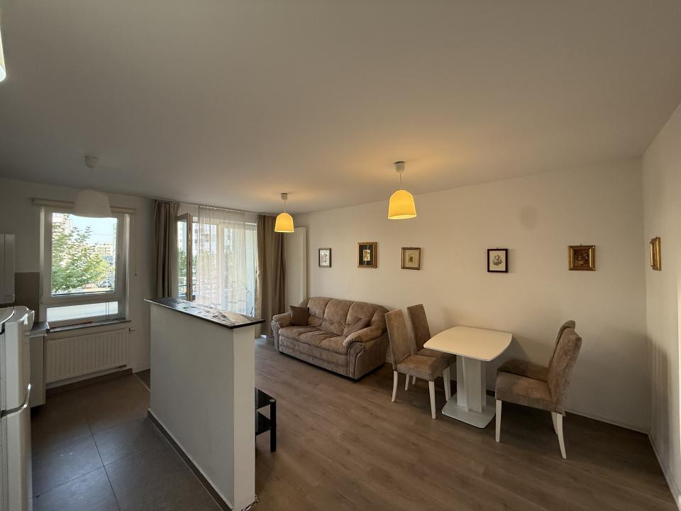   Studio Coresi Avantgarden, mobilat și utilat