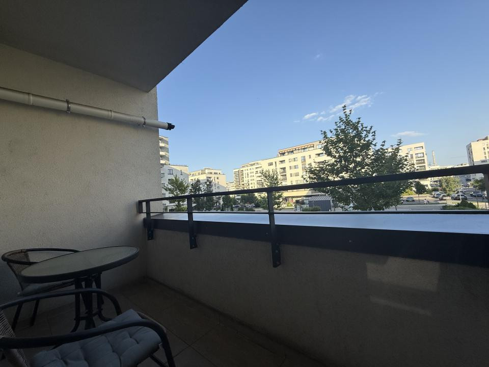   Studio Coresi Avantgarden, mobilat și utilat