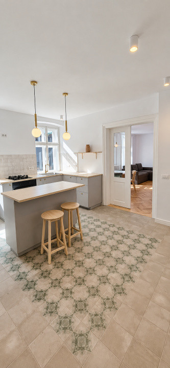 Închiriere apartament 2 camere, mobilat și utilat, Central Brasov