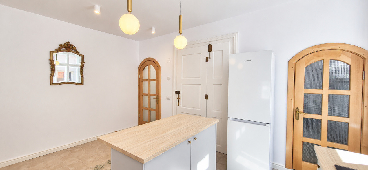 Închiriere apartament 2 camere, mobilat și utilat, Central Brasov
