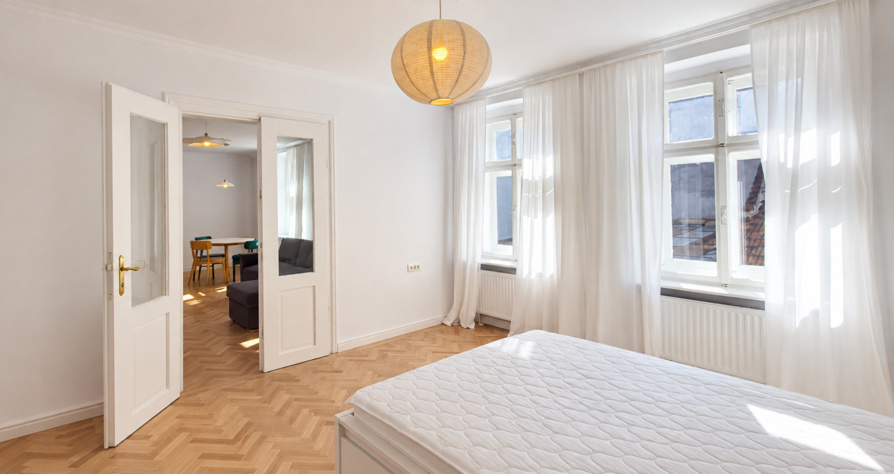Închiriere apartament 2 camere, mobilat și utilat, Central Brasov