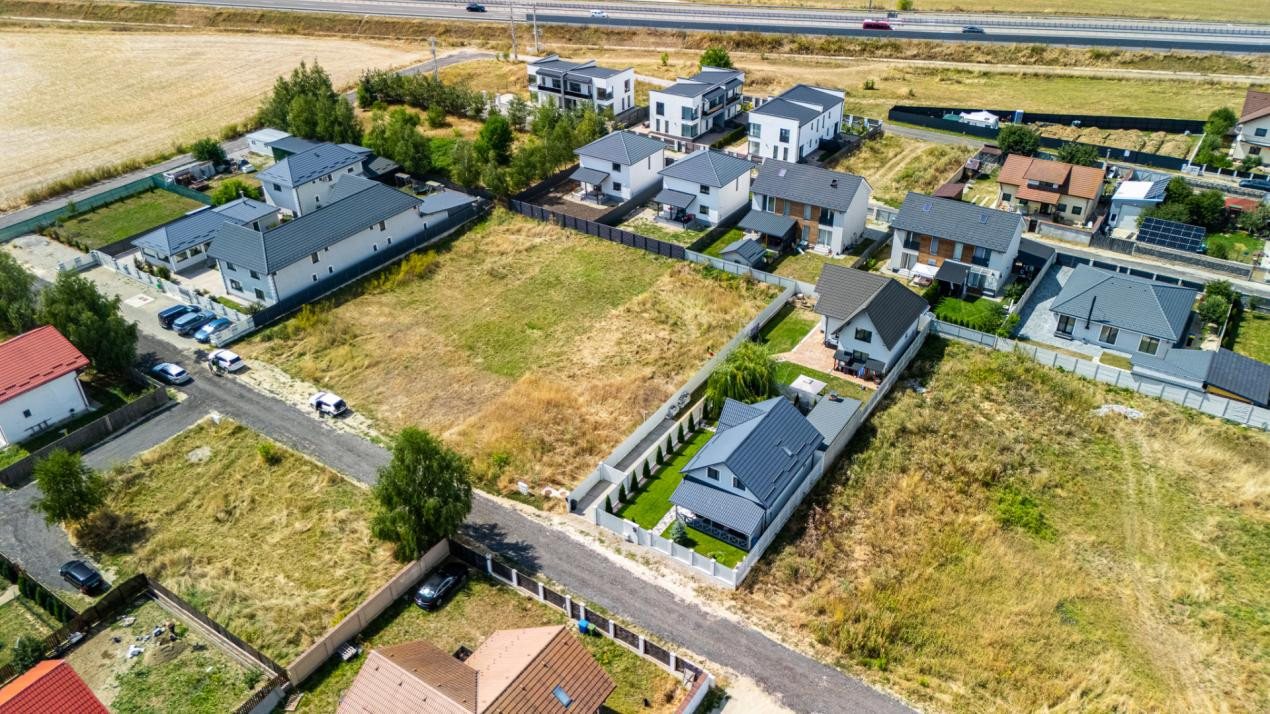 Teren intravilan 786 mp | Toate utilitățile | Studiu de fezabilitate | Râșnov