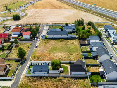 Teren intravilan 786 mp | Toate utilitățile | Studiu de fezabilitate | Râșnov