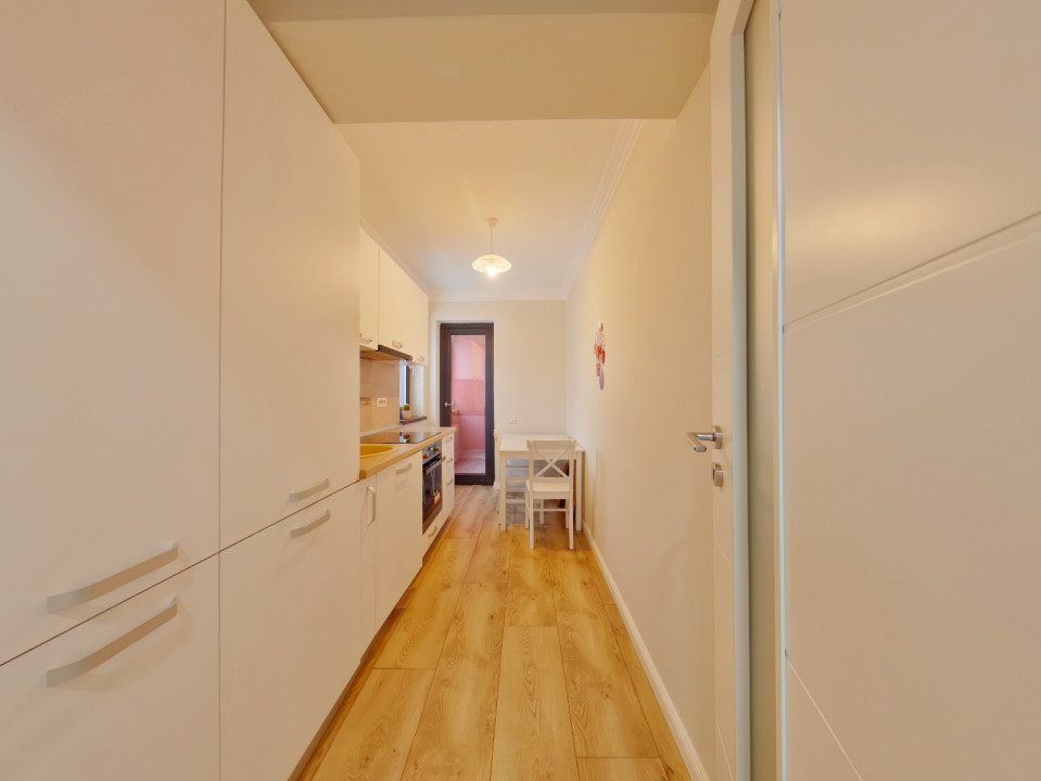 Apartament cu 2 camere, modern și complet mobilat, în zona Tractorul.