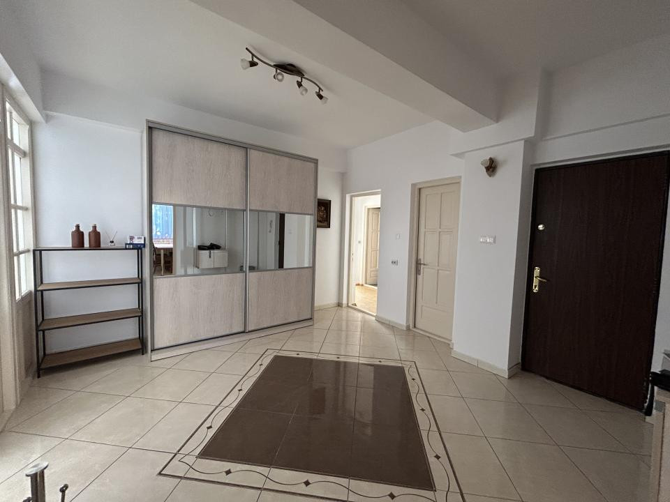 Apartament spațios de închiriat – 140 mp | Etaj 1 | Garaj & pivniță