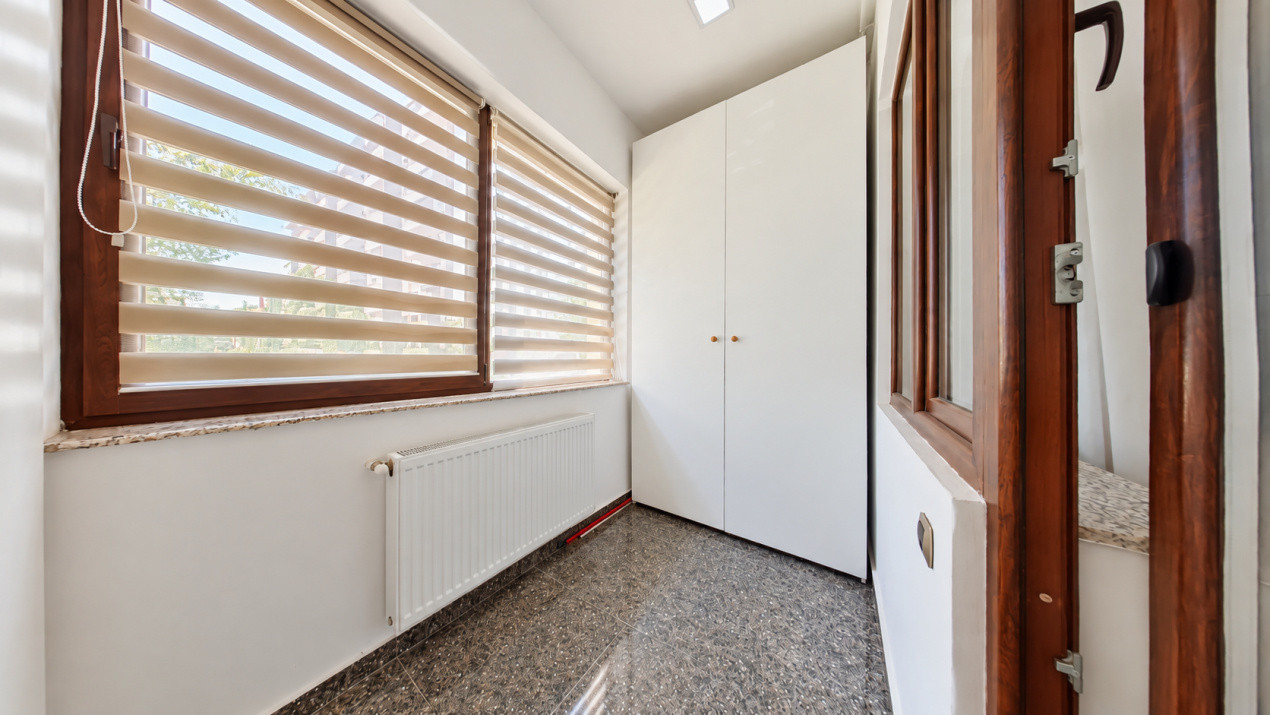 Închiriere apartament cu 3 camere, mobilat si utilat, Isaran, Tractorul