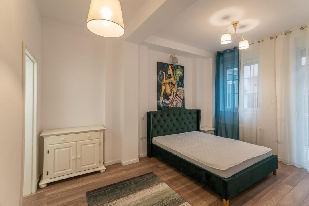 Apartament 3 camere și curte privată | Parcul Sub Arini