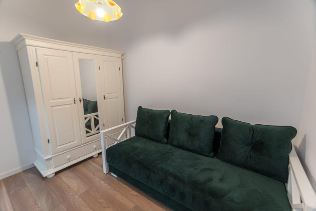 Apartament 3 camere și curte privată | Parcul Sub Arini
