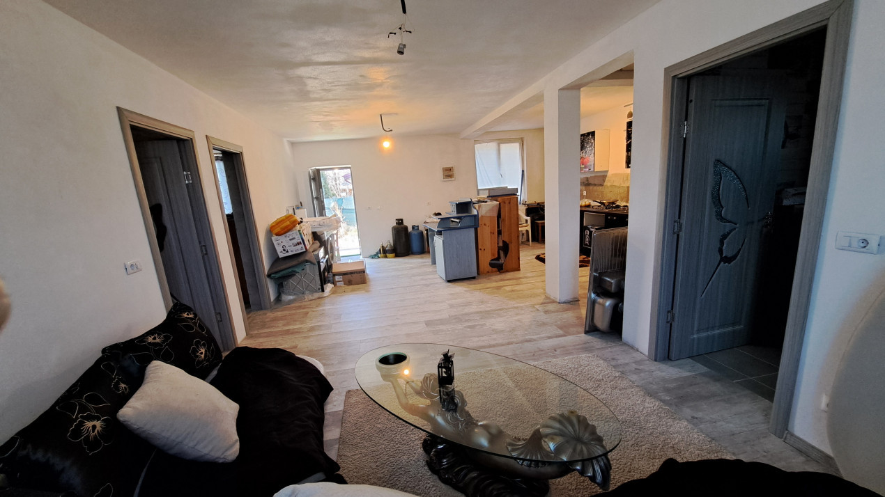Casa 3 camere Albesti