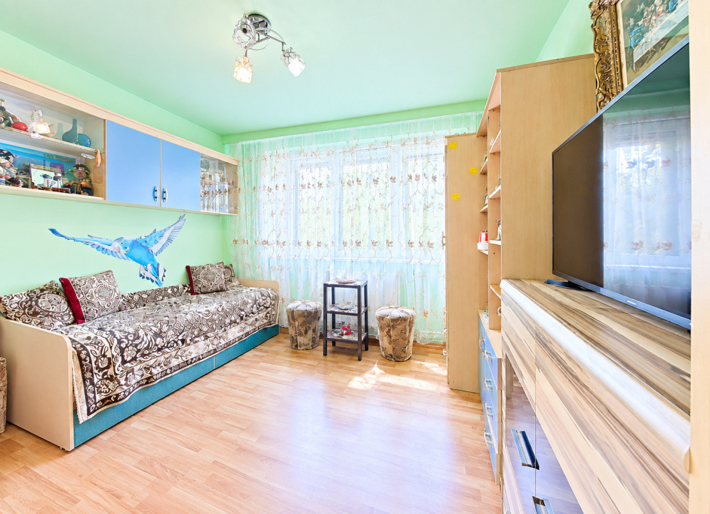 Vanzare apartament 2 camere, etajul 1 – Bulevardul Saturn nr. 41, Brașov