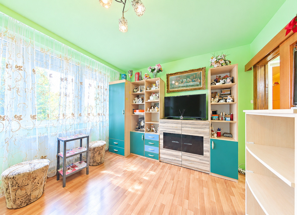 Vanzare apartament 2 camere, etajul 1 – Bulevardul Saturn nr. 41, Brașov