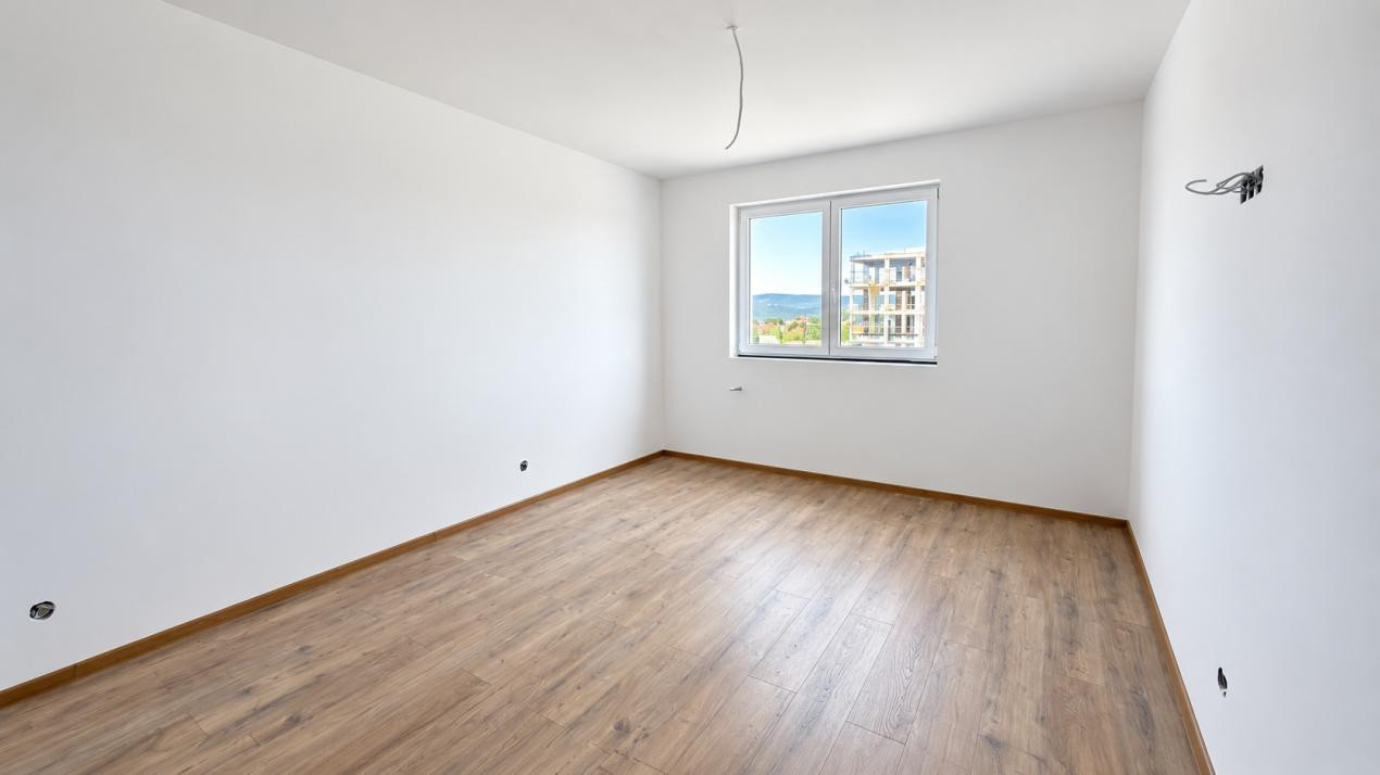 Apartament 2 camere si balcon Selimbar