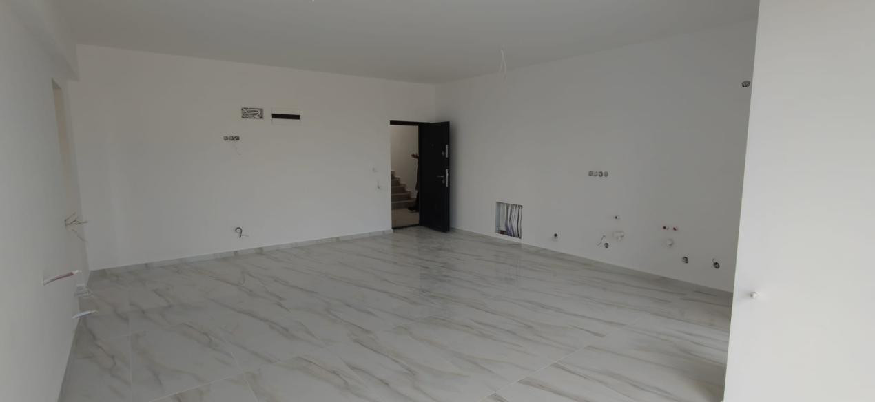 Apartament 2 camere si balcon Selimbar