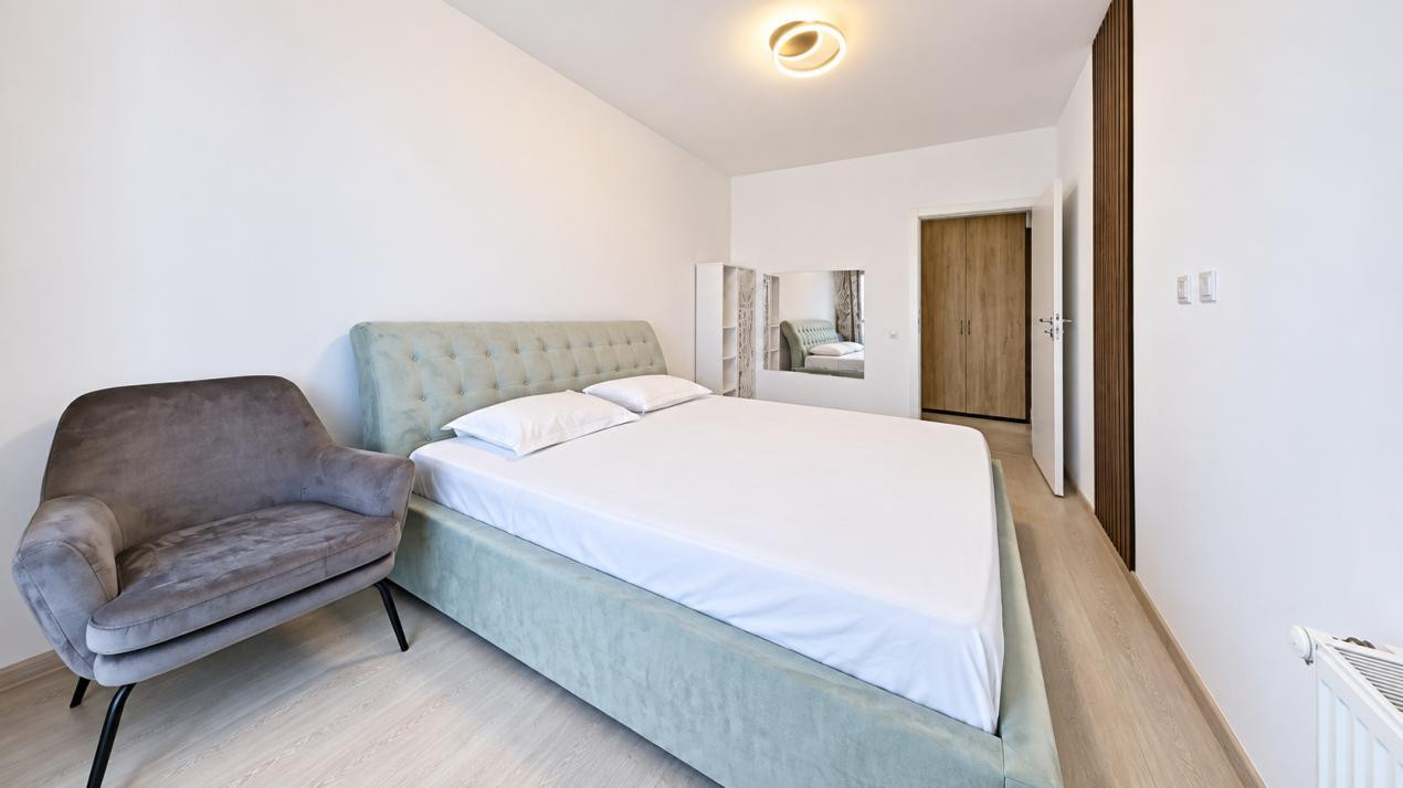 Apartament 3 camere, Modern, Parcare subterana, chiar langa Mall Coresi.