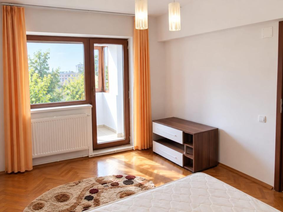 Apartament cu 2 camere decomandate langa UMF!