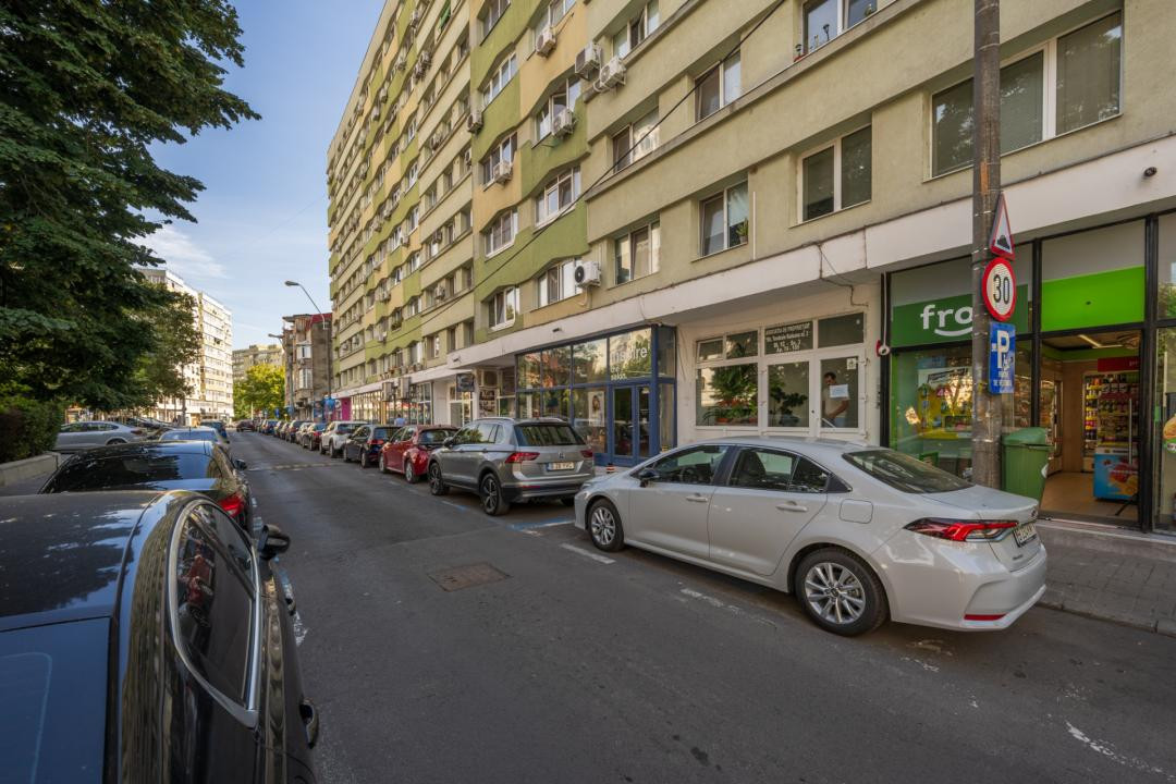 2 camere Banu Manta/Decomandat/Renovat 2026/Bloc reabilitat/Balcon pe 2 laturi