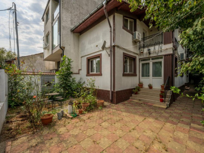 Vilă 5 camere, 4 dormitoare, teren 282mp-Parc Bazilescu-10 min metrou-Comis. 0% 