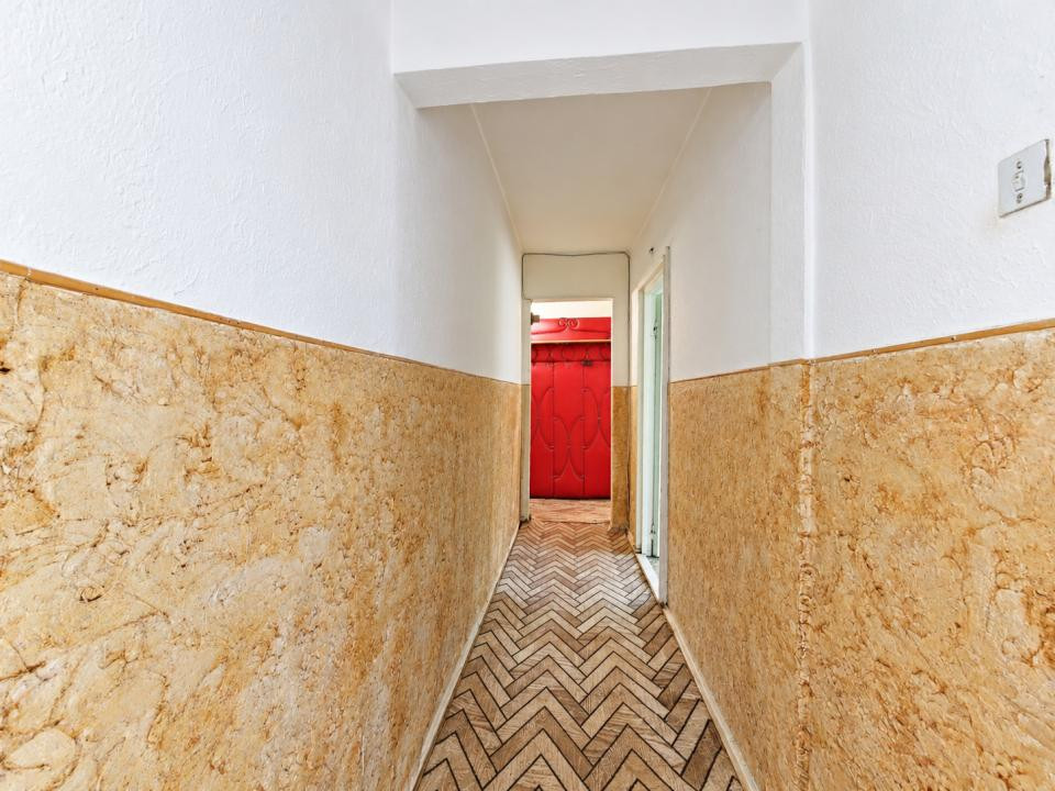 Vânzare apartament cu 3 camere, decomandat - strada Codrul Cosminului