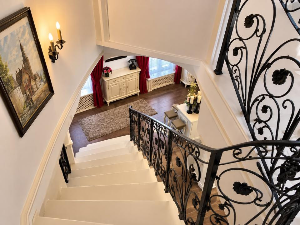 APARTAMENT | 80 MP | CURTE & TERASĂ | CENTRUL ISTORIC