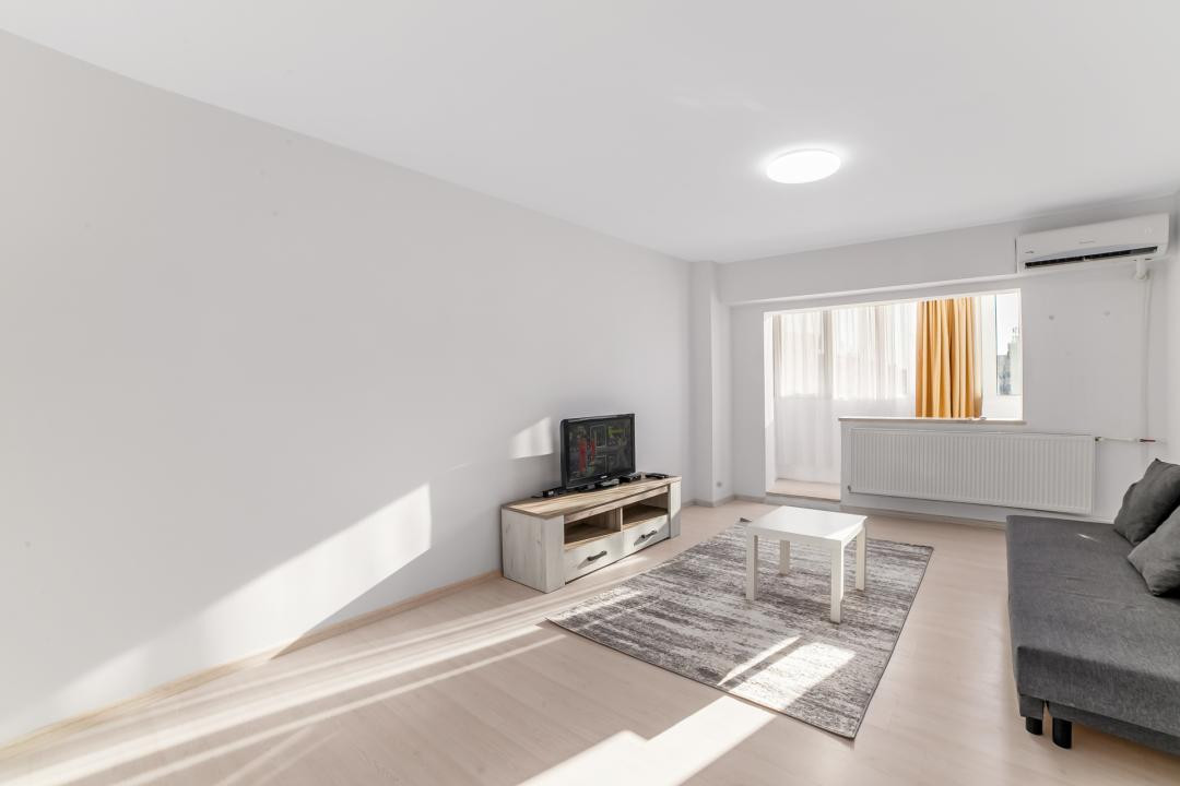 Garsonieră decomandată, 41 mp, renovată integral | Sebastian | Bloc 1987