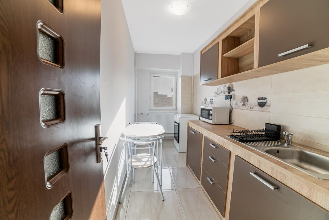 Garsonieră decomandată, 41 mp, renovată integral | Sebastian | Bloc 1987