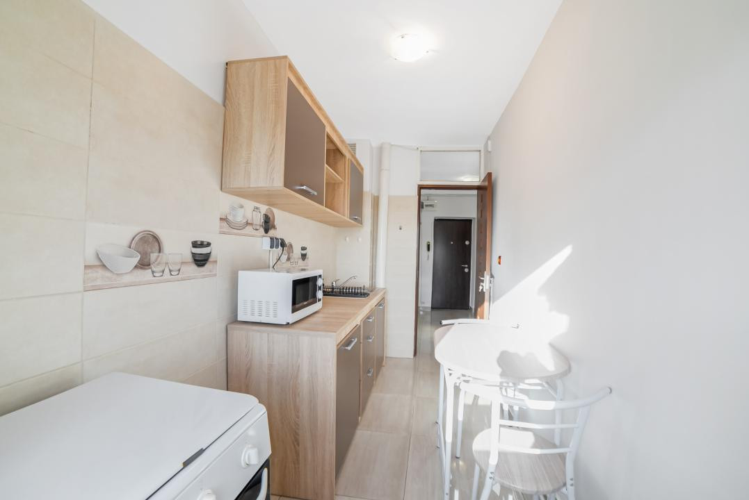 Garsonieră decomandată, 41 mp, renovată integral | Sebastian | Bloc 1987