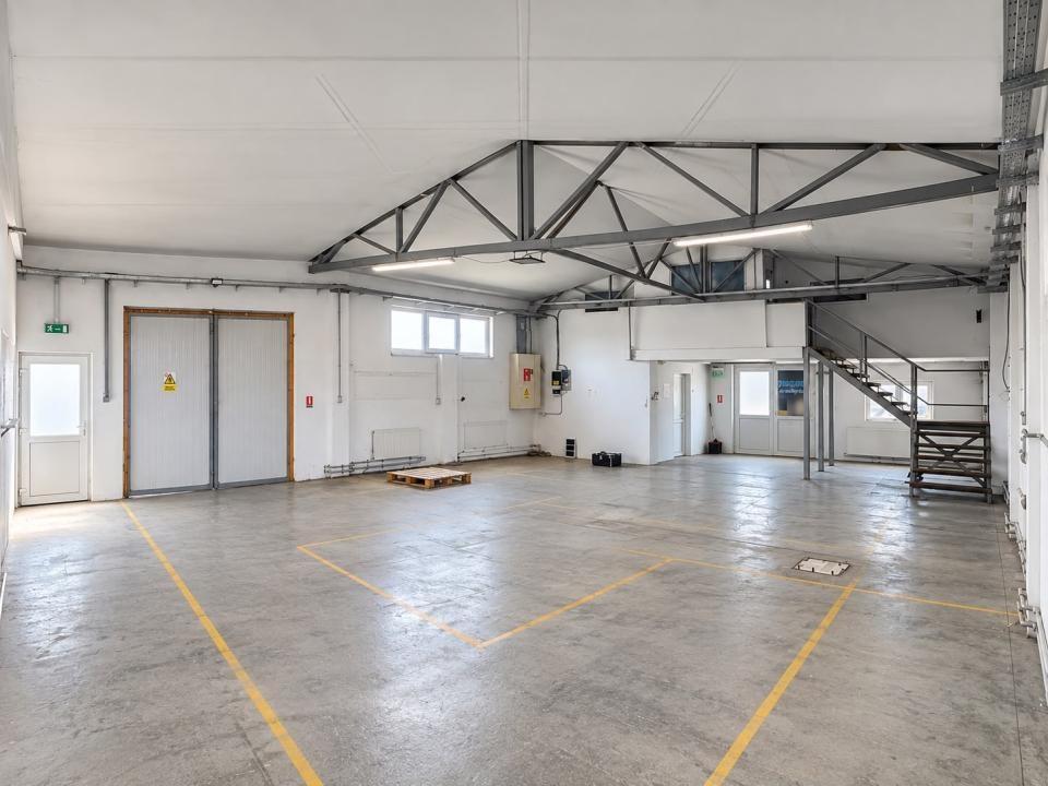 HALĂ | 200 MP | PUTERE INSTALATĂ 100 KW | HĂRMAN