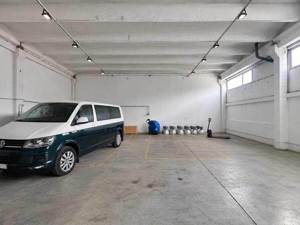 HALĂ | 200 MP | PRETABIL SERVICE AUTO | UZINA 2