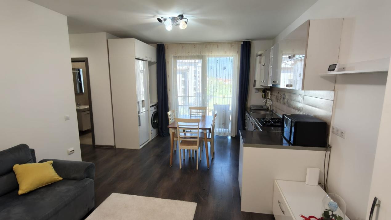 Apartament de inchiriat 3 camere mobilat