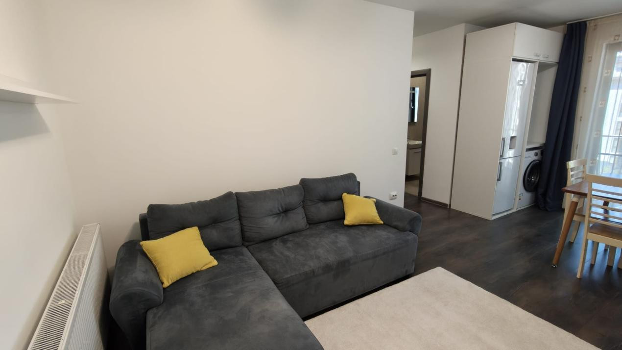 Apartament de inchiriat 3 camere mobilat